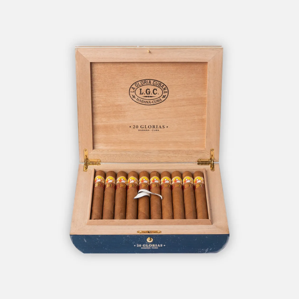 La Gloria Cubana L.G.C. cigars in an elegant wooden box.