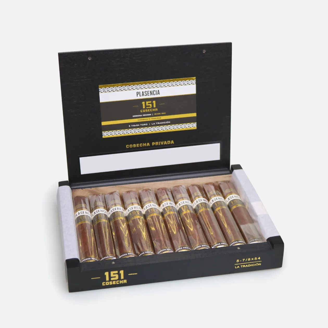 Plasencia Cosecha 151 cigars in an elegant black box.